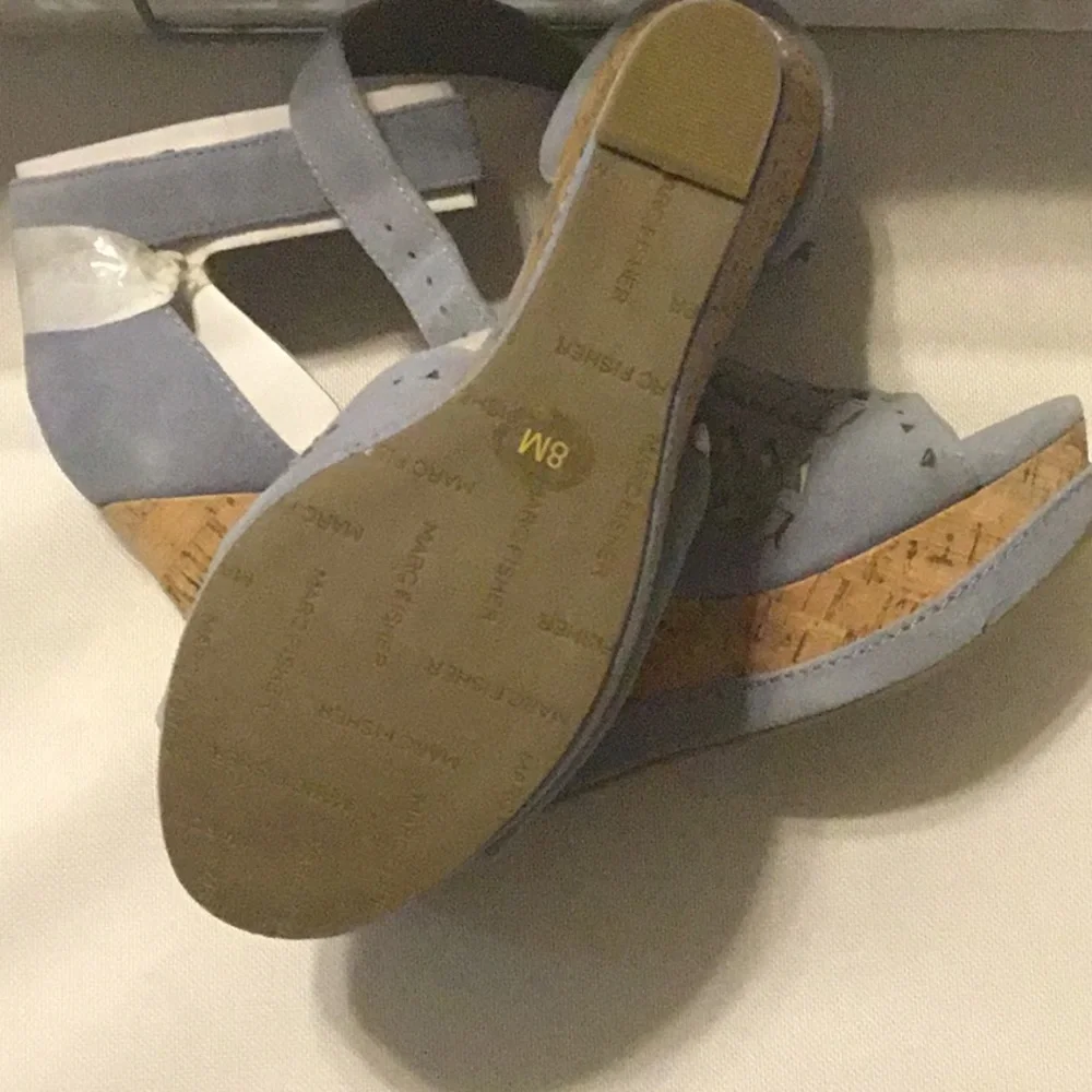 Heeled wedge sandals - Picture 4 of 4